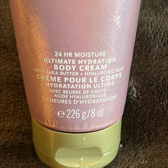 Bath & Body Works Champagne Toast Body Cream, 226 g - Picture 2 of 3
